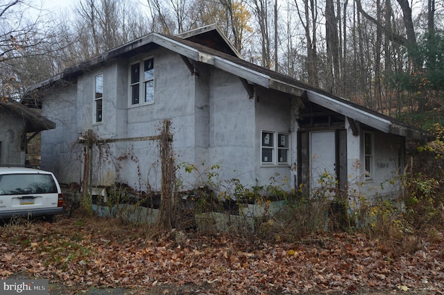 view of home's exterior