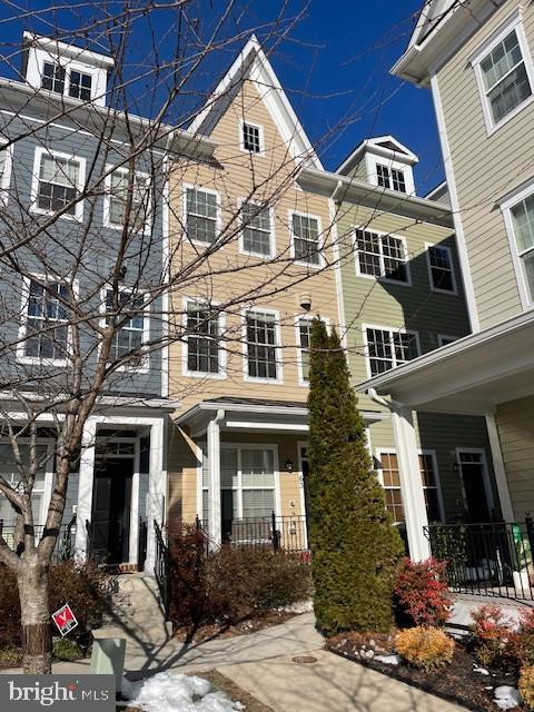 view of townhome / multi-family property