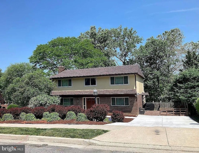 view of front property