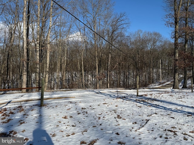 Listing photo 2 for 156 Coon Hollow Trl, Hedgesville WV 25427