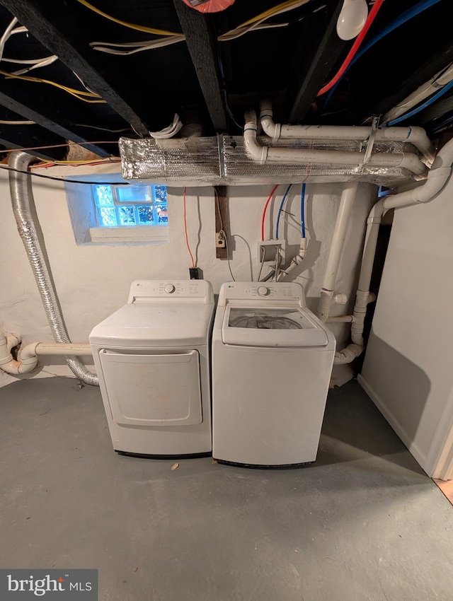 laundry area featuring washer and dryer