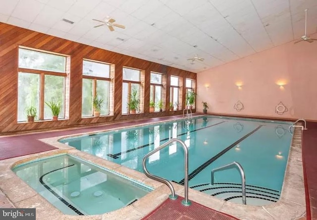 view of pool with ceiling fan