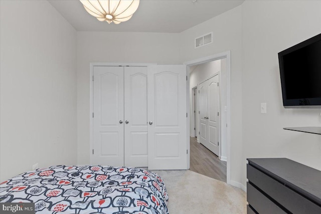 bedroom featuring a closet