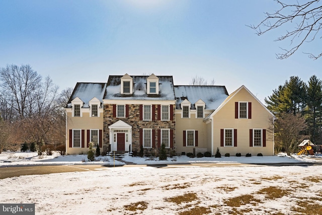 view of colonial inspired home