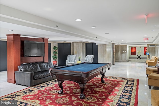 playroom featuring pool table