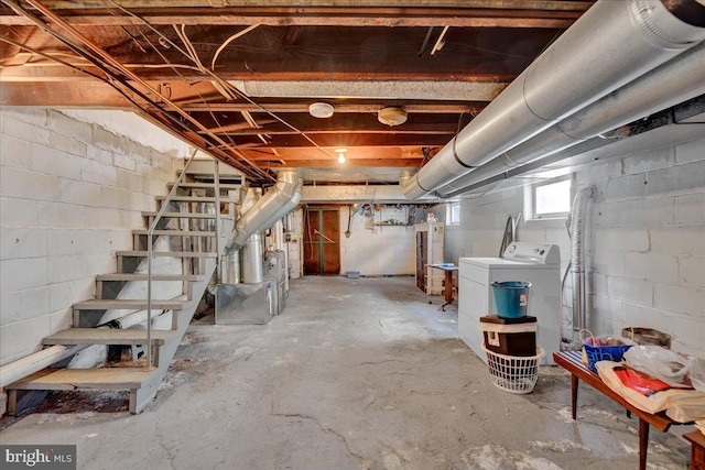 basement featuring washer / dryer