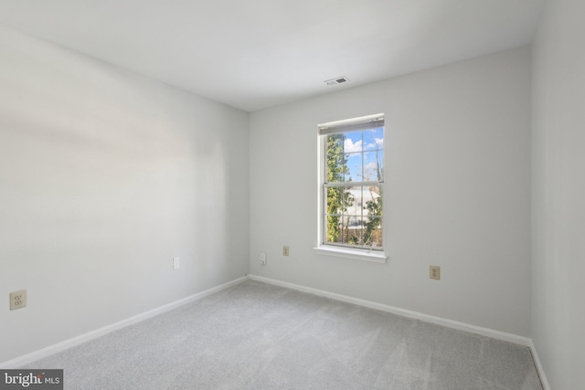 view of carpeted spare room