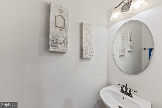 bathroom with sink