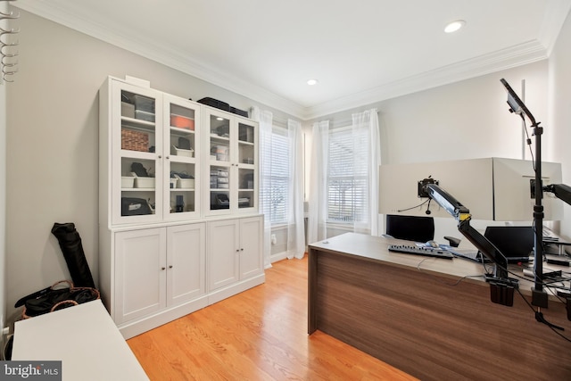 office area featuring ornamental molding, light wood-type flooring, and recessed lighting