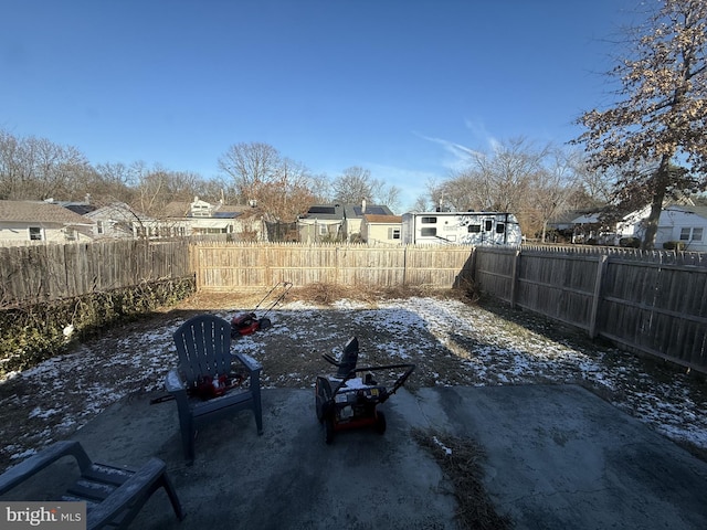 view of yard featuring a patio