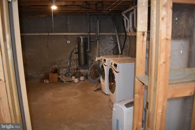 basement with washer and dryer