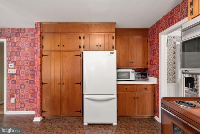 kitchen featuring white appliances