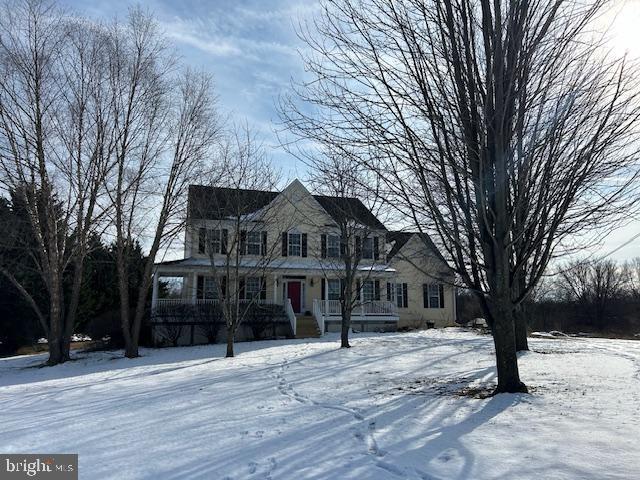 view of front of house