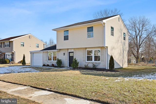 front facade with a front yard