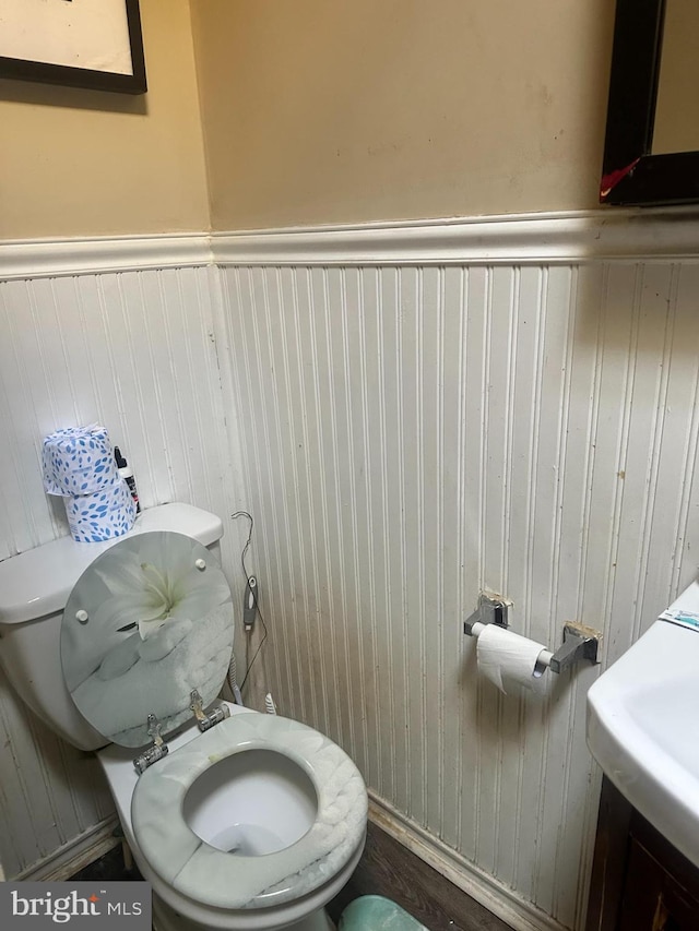 bathroom featuring toilet