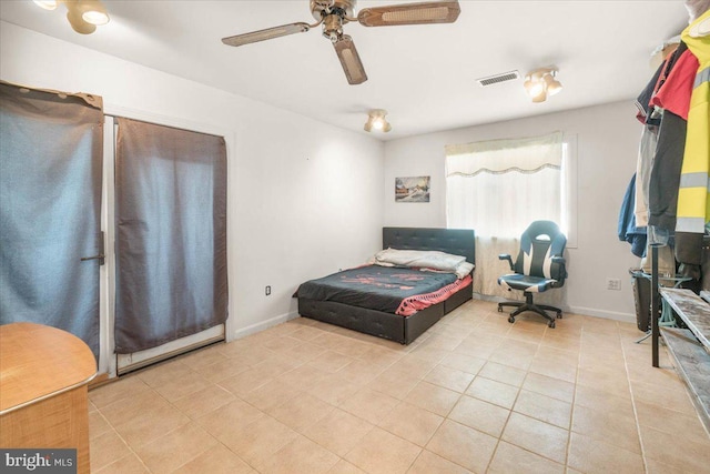 bedroom featuring ceiling fan