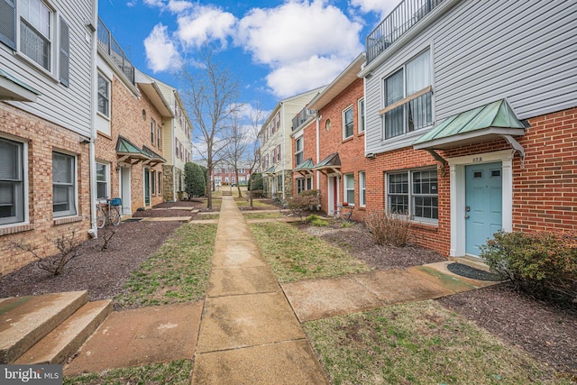 view of community featuring a residential view