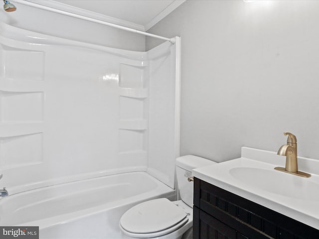 full bathroom featuring bathtub / shower combination, crown molding, vanity, and toilet