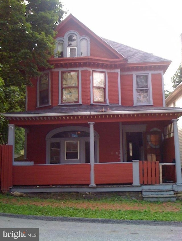 view of front of property with a porch