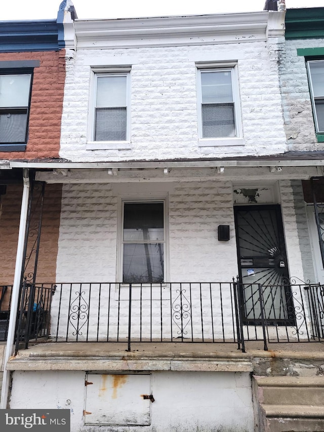 exterior space featuring a porch