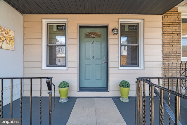 view of property entrance