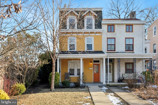 view of front of house featuring covered porch