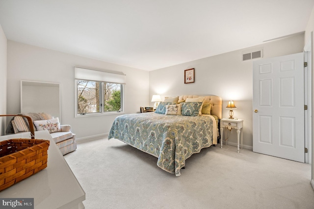 bedroom featuring carpet floors