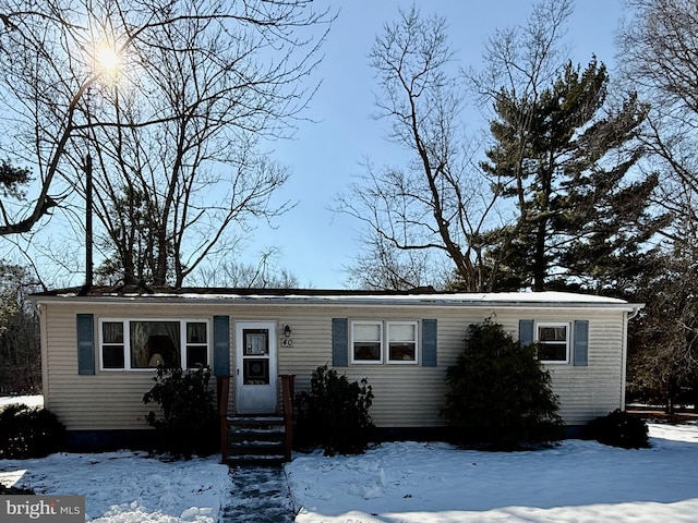 view of front of property