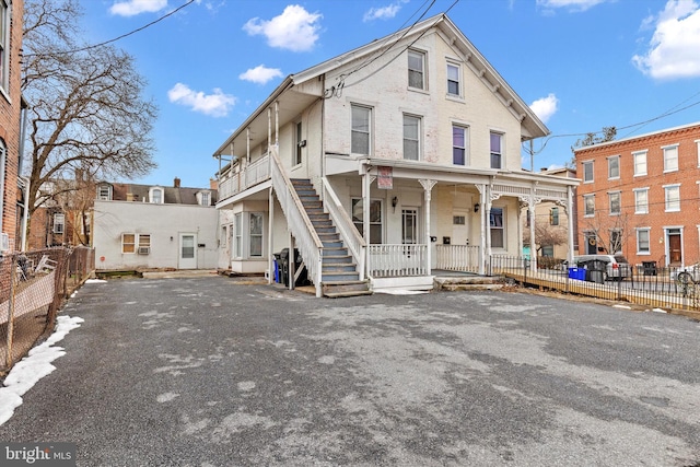 view of front of house with a porch