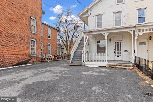 view of front of house with a porch