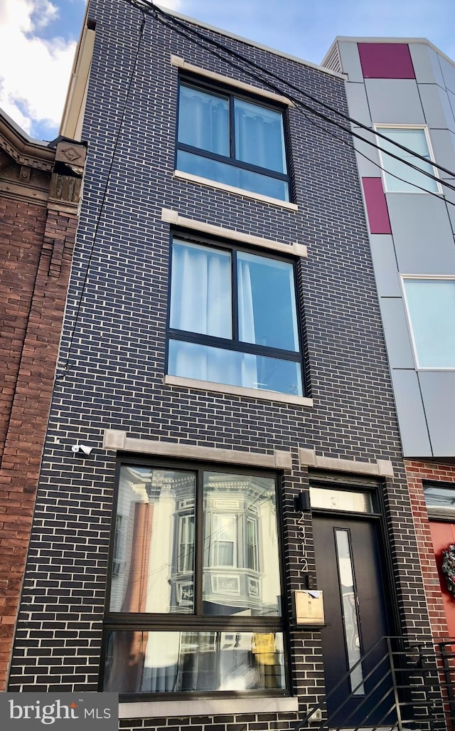 2312 Pierce St, Philadelphia, PA 19145 - view of property