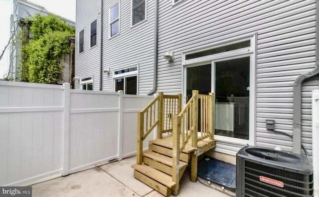 2312 Pierce St, Philadelphia, PA 19145 - wooden terrace with a patio