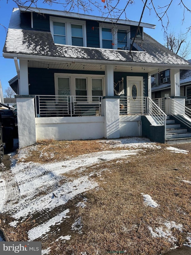 view of front of property with a porch