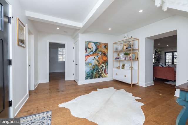 sitting room featuring recessed lighting, wood finished floors, and baseboards