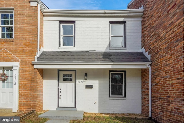 view of front of home with covered porch