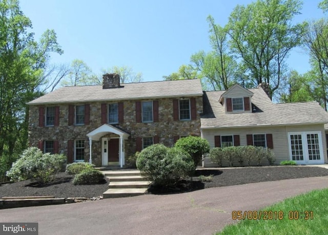 view of colonial inspired home