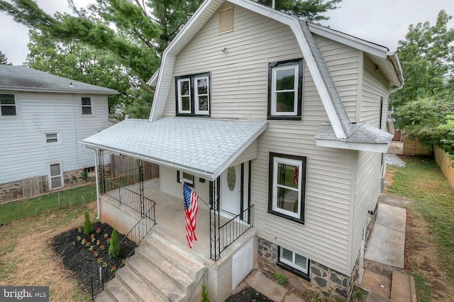 view of front facade featuring a porch