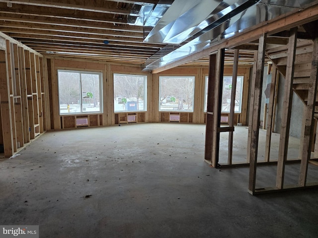 miscellaneous room with a wall mounted air conditioner