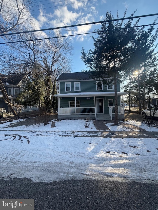 front of property featuring a porch