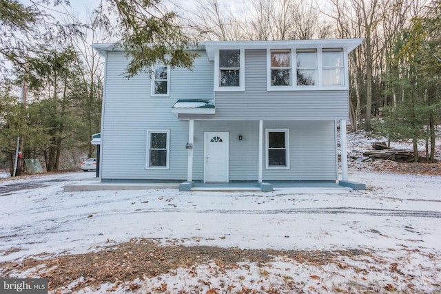 view of front of property