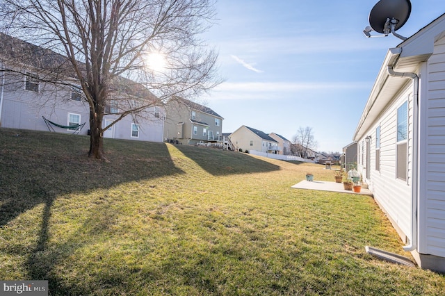 view of yard with a patio