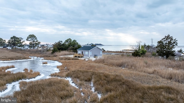 view of yard with a water view