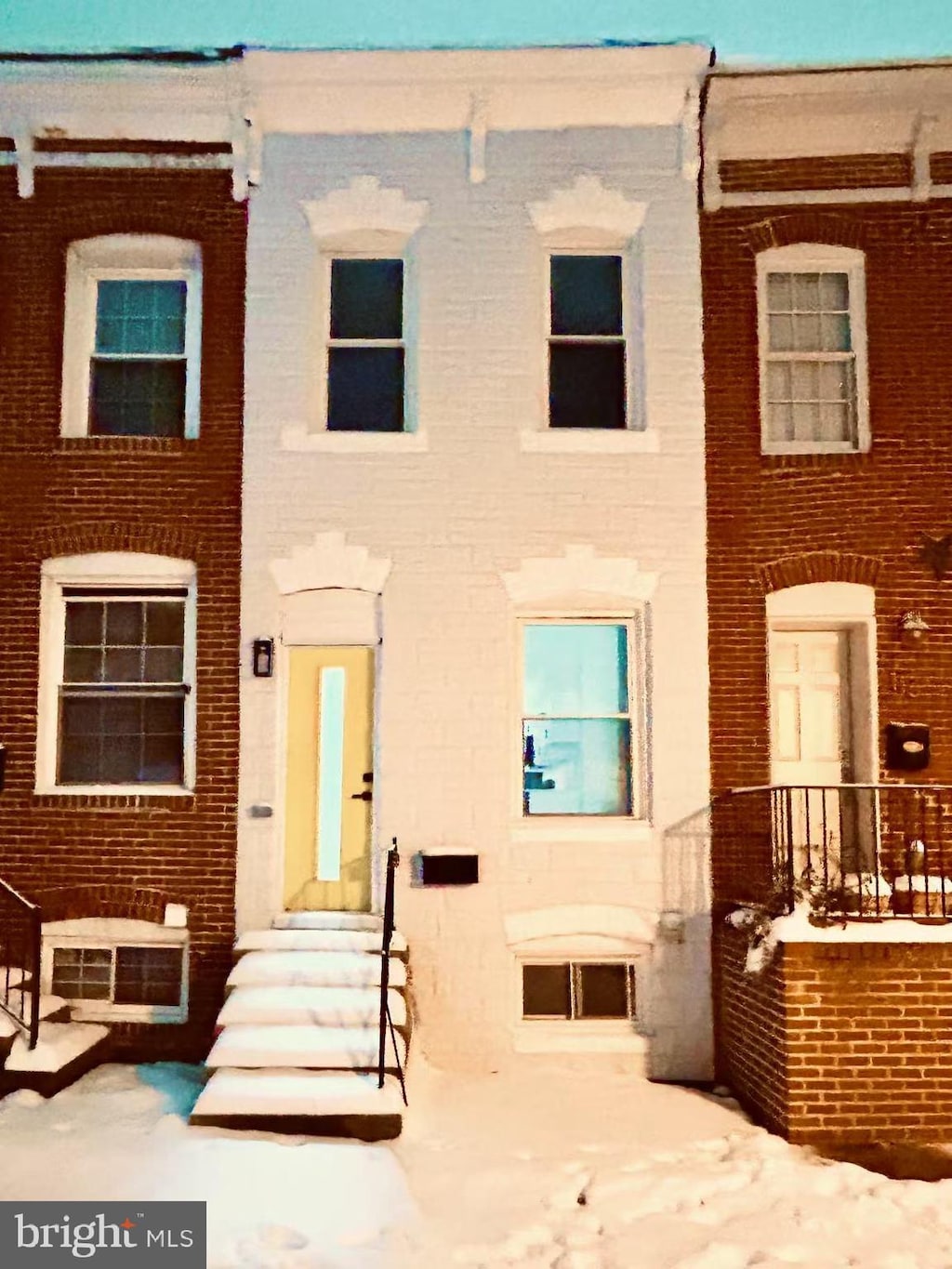 view of townhome / multi-family property