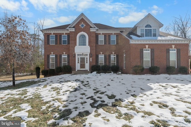 view of colonial inspired home