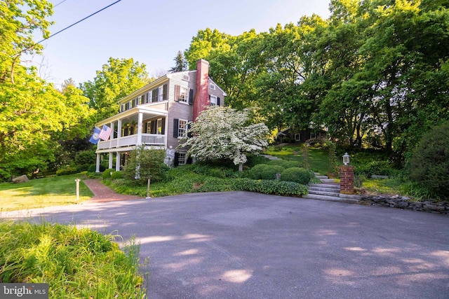 view of front of house