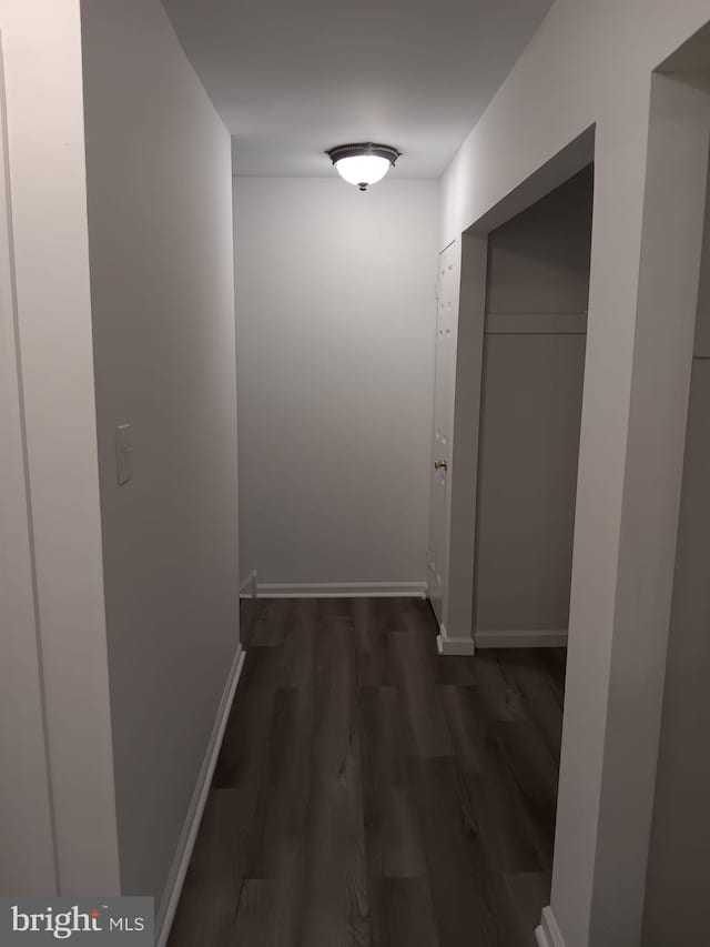 9 Berkshire Rd, Sicklerville, NJ 08081 - hallway featuring wood finished floors and baseboards