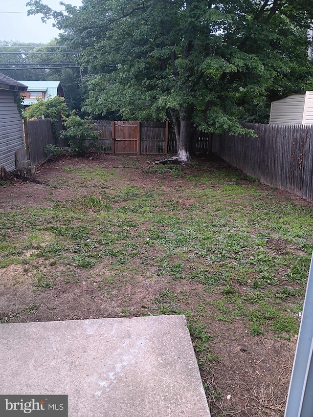 9 Berkshire Rd, Sicklerville, NJ 08081 - view of fenced backyard