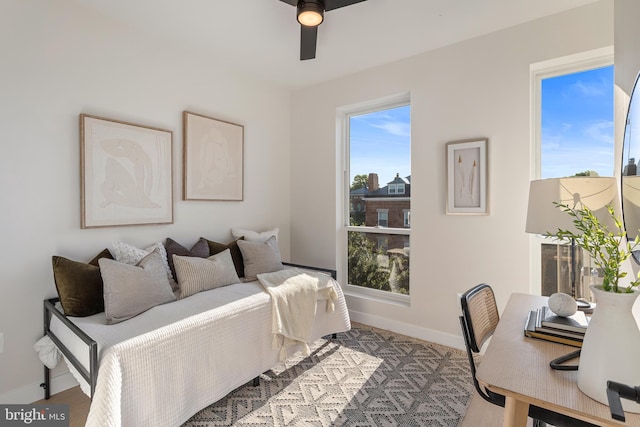 bedroom with ceiling fan