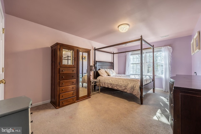 view of carpeted bedroom