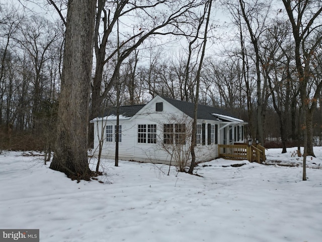 view of front of property